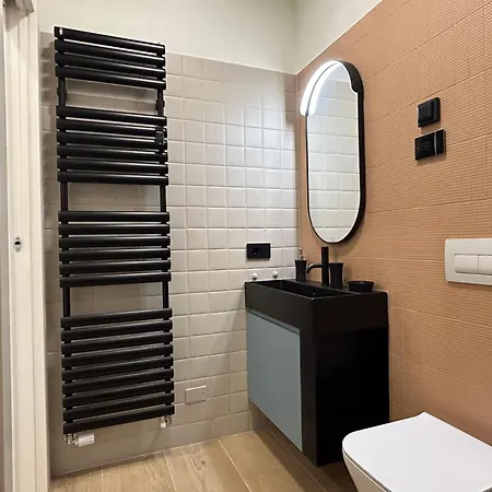 Smart House For Business Guests, 50m From Metro M4