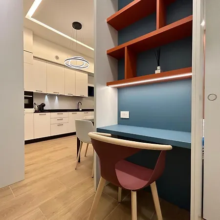 Smart House For Business Guests, 50m From Metro M4 Milaan